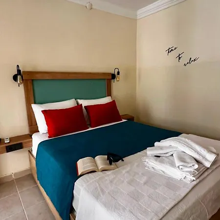 Minikbiotel *